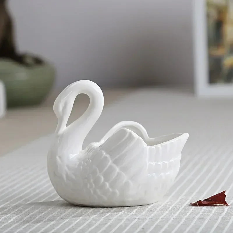 Nordic Swan Decor